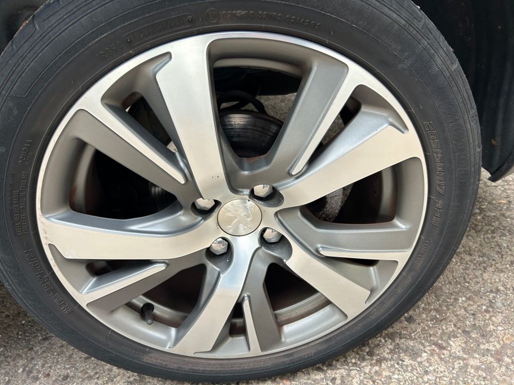 Used Peugeot 2008 2014 for sale - 76235856: Photo 15