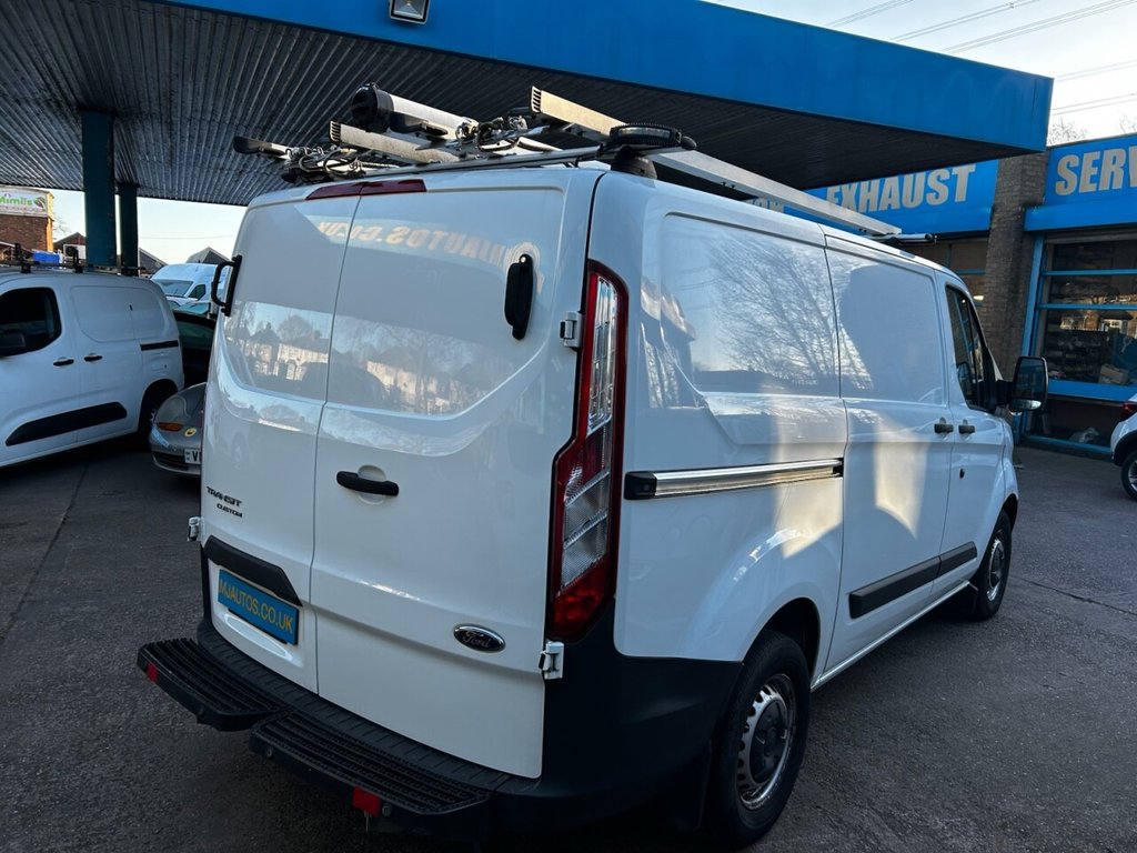Used Ford Transit Custom 2017 for sale - 77080508: Photo 2