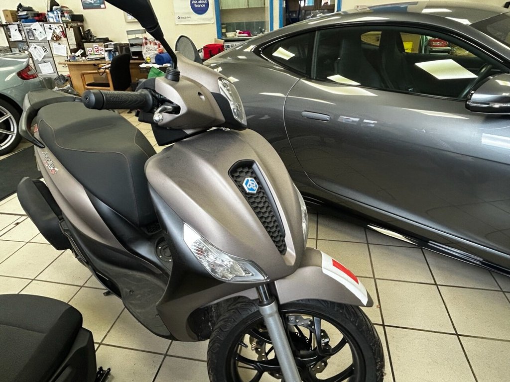 Piaggio MEDLEY 125