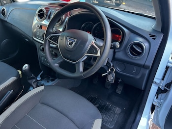 Used Dacia Sandero Stepway 2020 for sale - 77038252: Photo