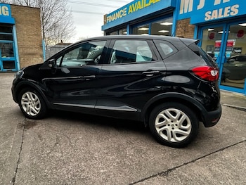 Used Renault Captur 2015 for sale - 77313304: Photo