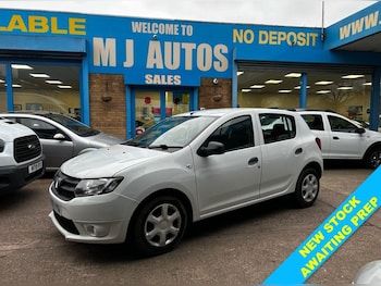 Used Dacia Sandero 2015 for sale - 77038435: Photo