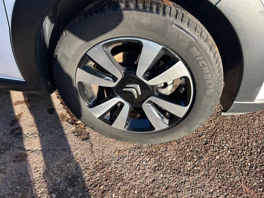 Used Citroen C3 2023 for sale - 76985796: Photo 10