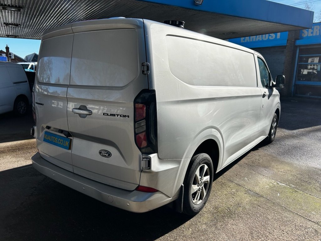 Used Ford Transit Custom 2023 for sale - 77557733: Photo 5