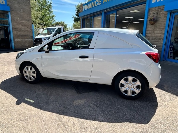Used Vauxhall Corsa Van 2016 for sale - 74675531: Photo 3