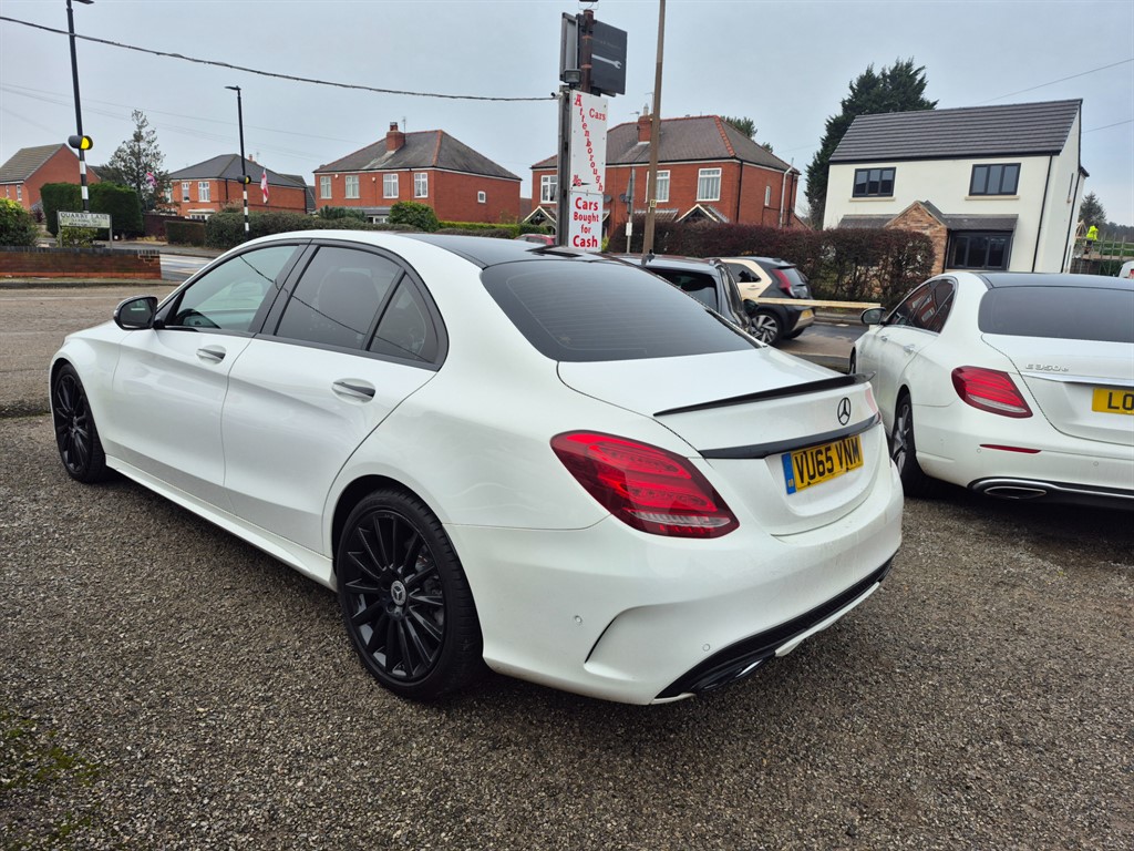 Used Mercedes-Benz C Class 2015 for sale - 77151745: Photo 4