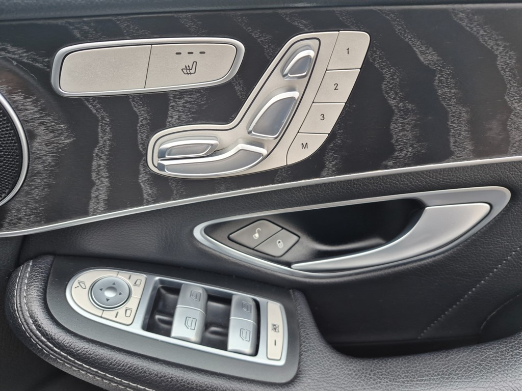 Used Mercedes-Benz GLC 2016 for sale - 77137951: Photo 10