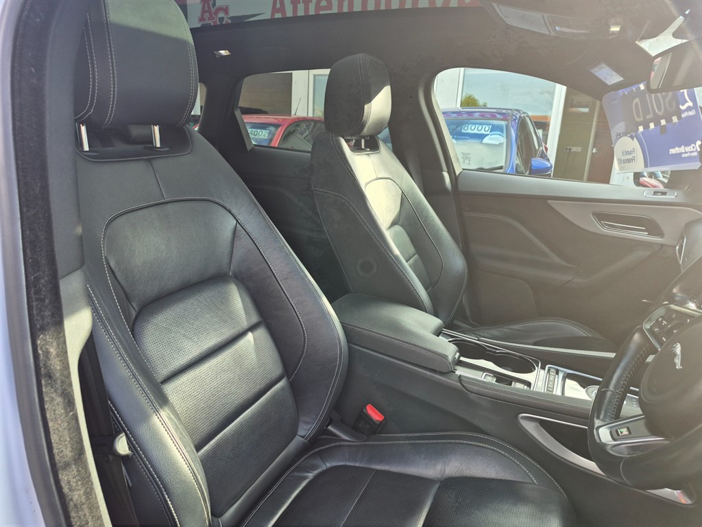 Used Jaguar F-Pace 2016 for sale - 76366685: Photo 10
