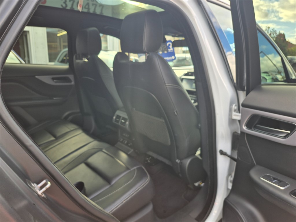 Used Jaguar F-Pace 2016 for sale - 76366685: Photo 22
