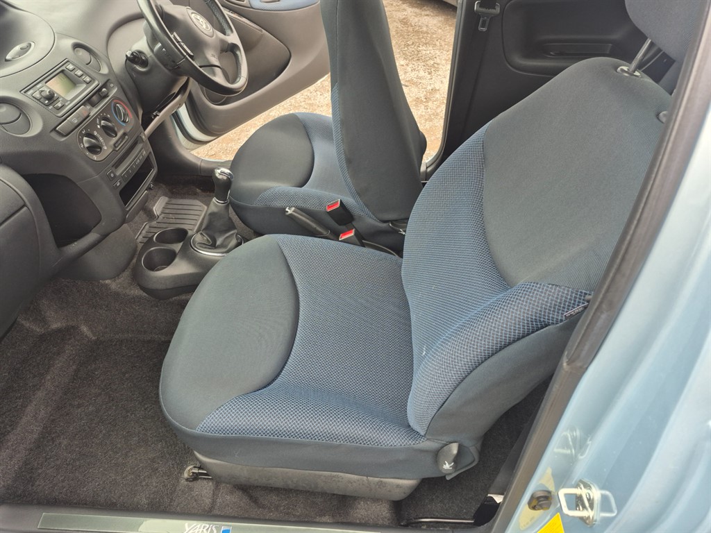 Used Toyota Yaris 2005 for sale - 78067279: Photo 13