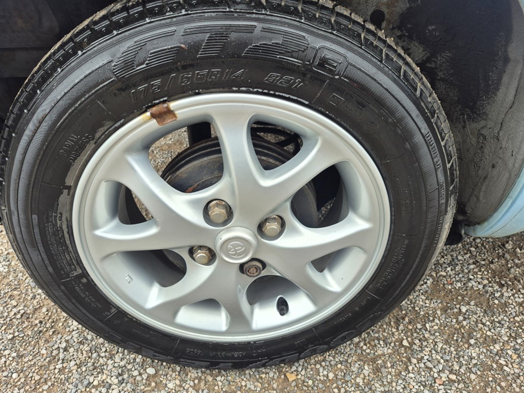 Used Toyota Yaris 2005 for sale - 78067279: Photo 8