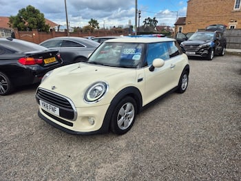 Used MINI Hatch 2018 for sale - 79636631: Photo