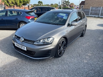 Used Volkswagen Golf 2016 for sale - 76244651: Photo 3