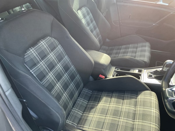 Used Volkswagen Golf 2016 for sale - 76244651: Photo 9