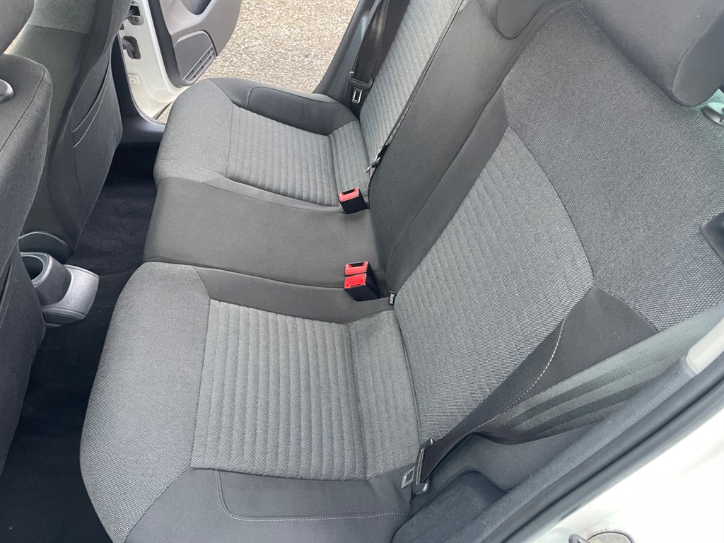 Used Volkswagen Polo 2011 for sale - 77225431: Photo 12