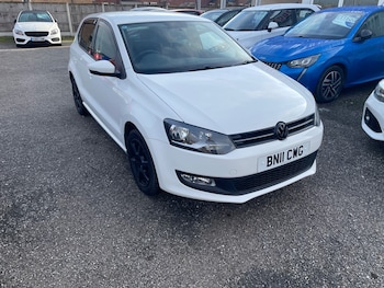 Used Volkswagen Polo 2011 for sale - 77225431: Photo