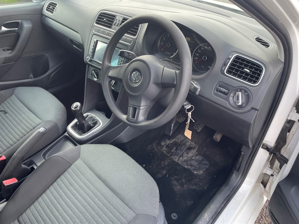 Used Volkswagen Polo 2011 for sale - 77225431: Photo 8