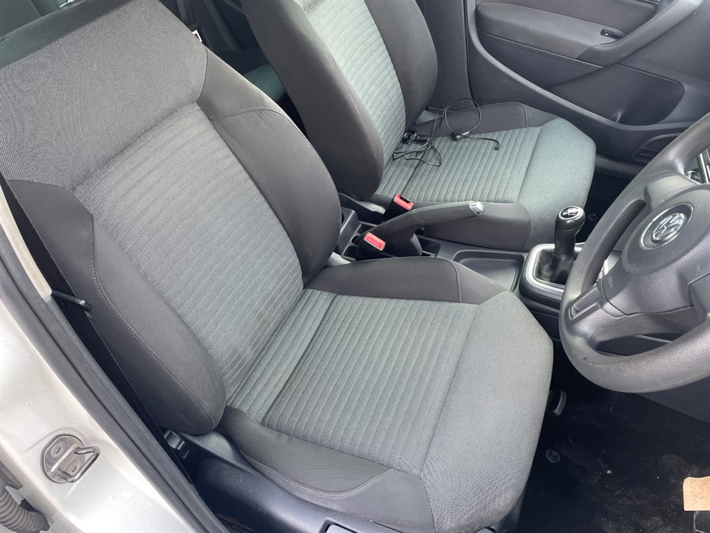 Used Volkswagen Polo 2011 for sale - 77225431: Photo 9