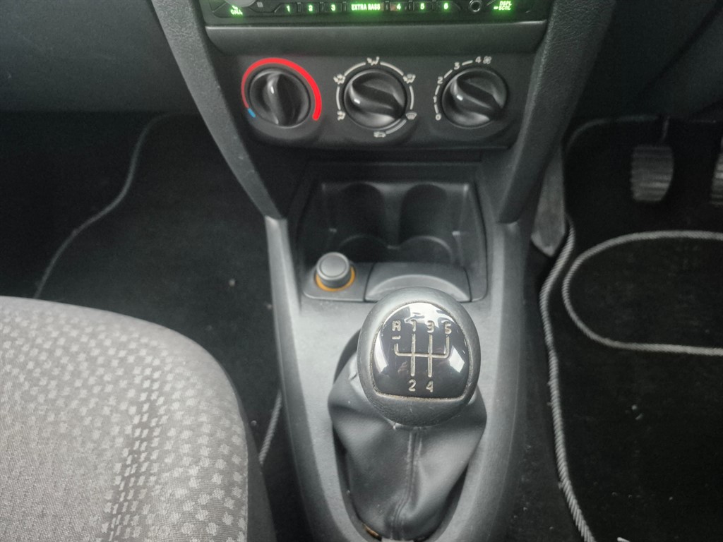 Used Renault Clio 2008 for sale - 76948708: Photo 11