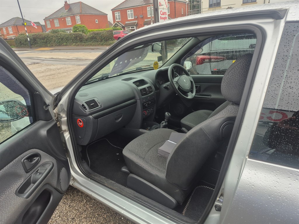 Used Renault Clio 2008 for sale - 76948708: Photo 13