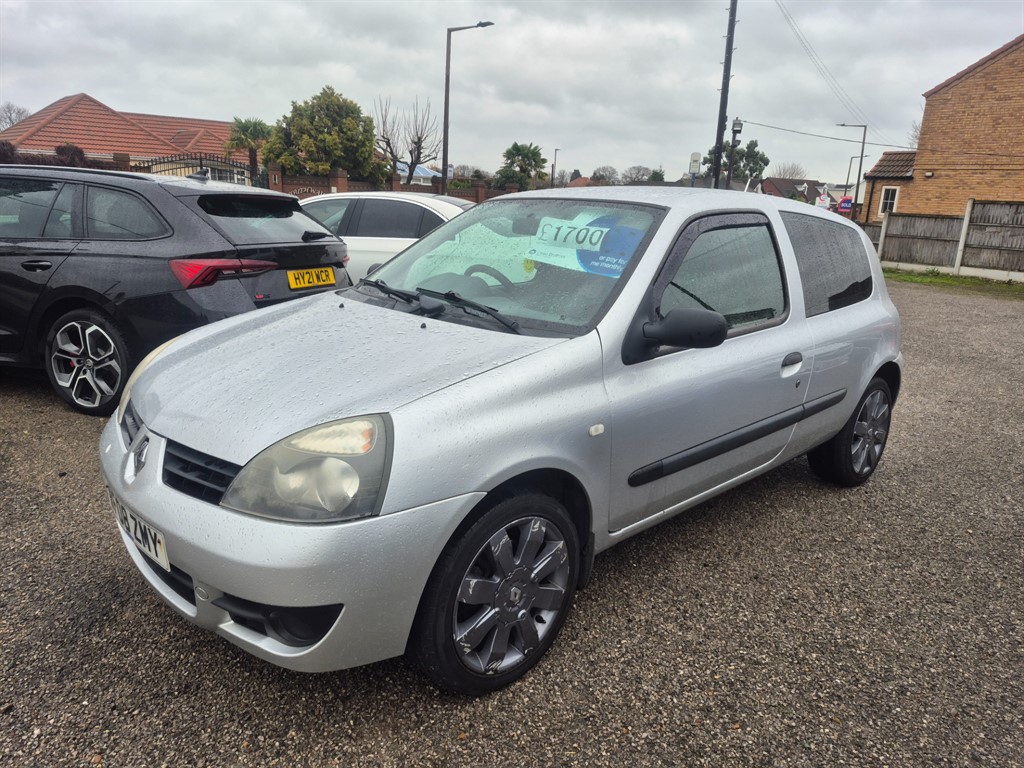 Used Renault Clio 2008 for sale - 76948708: Photo 3