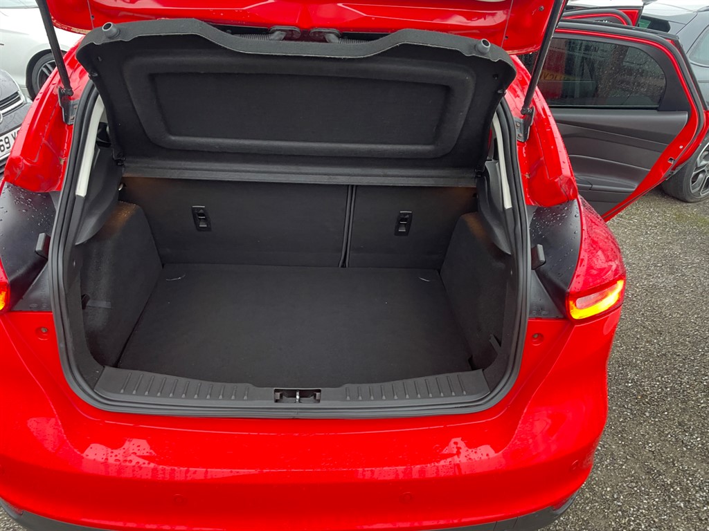 Used Ford Focus 2015 for sale - 77326572: Photo 11