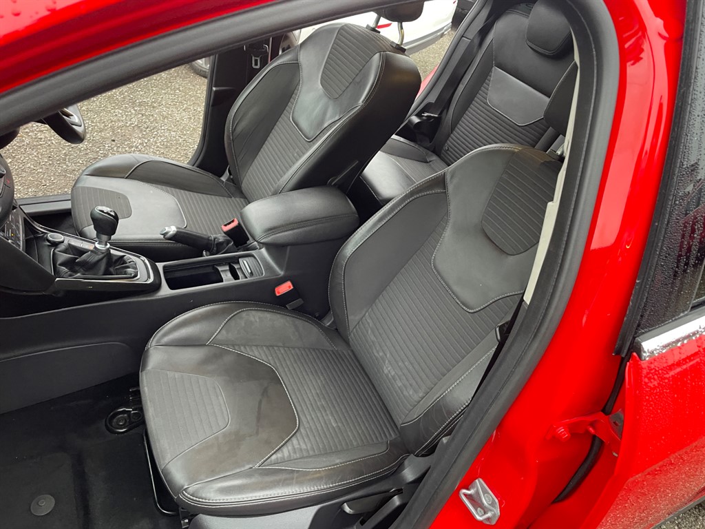 Used Ford Focus 2015 for sale - 77326572: Photo 14