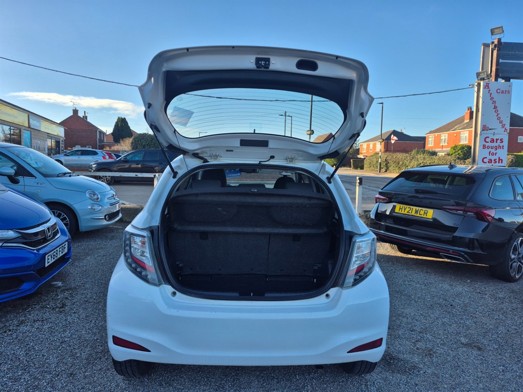 Used Toyota Yaris 2014 for sale - 77087759: Photo 7