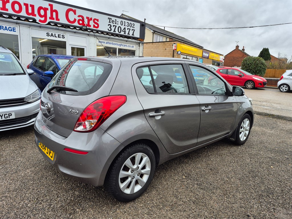 Used Hyundai i20 2014 for sale - 76766589: Photo 5