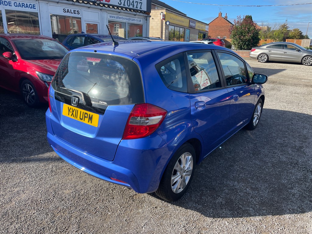 Used Honda Jazz 2011 for sale - 76161625: Photo 6