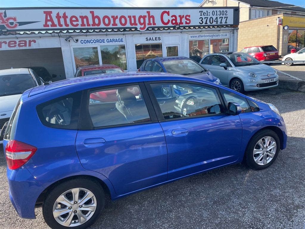 Used Honda Jazz 2011 for sale - 76161625: Photo 7