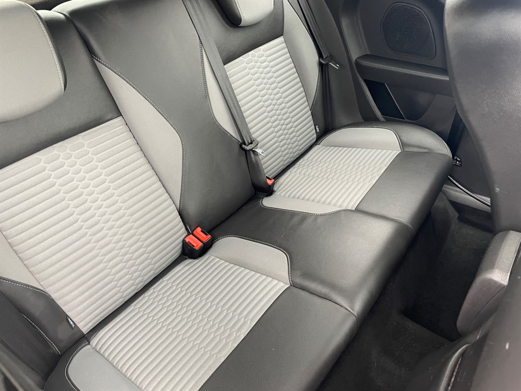 Used Ford Fiesta 2014 for sale - 76302561: Photo 10