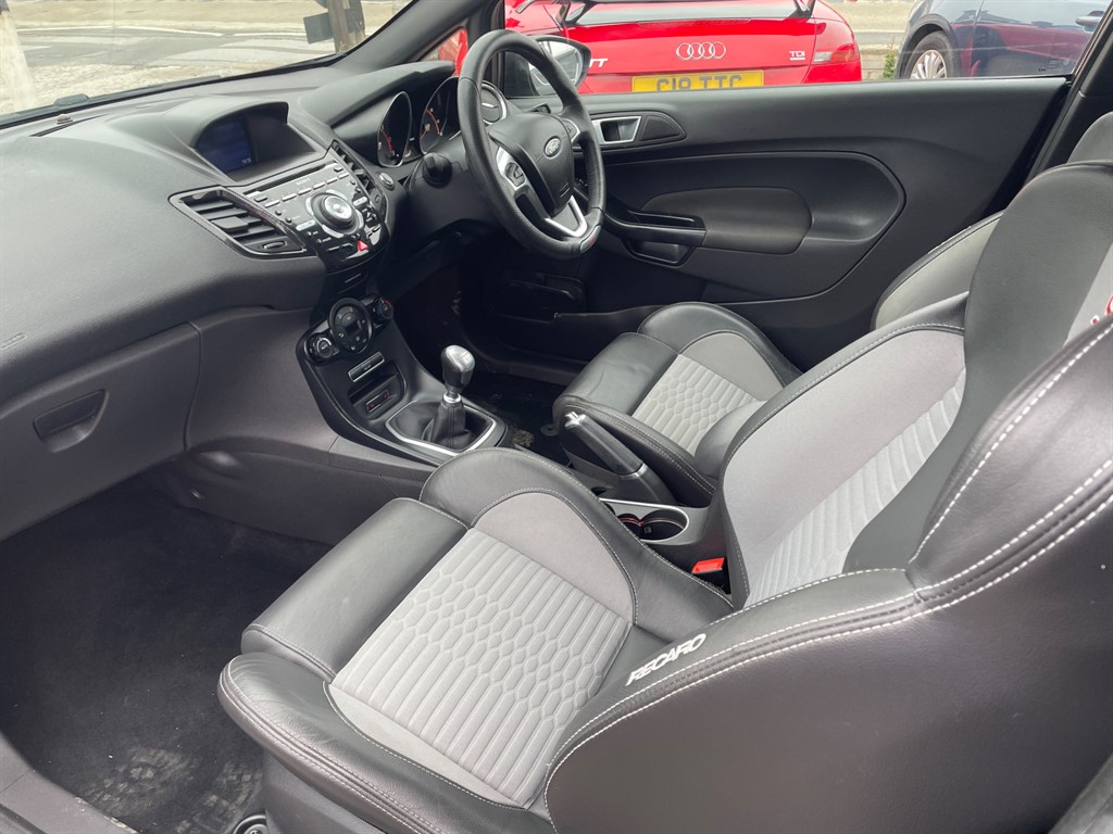 Used Ford Fiesta 2014 for sale - 76302561: Photo 12