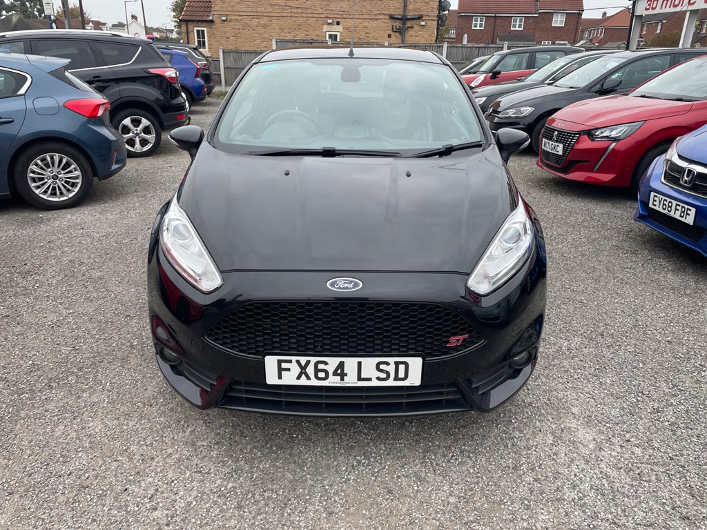 Used Ford Fiesta 2014 for sale - 76302561: Photo 2