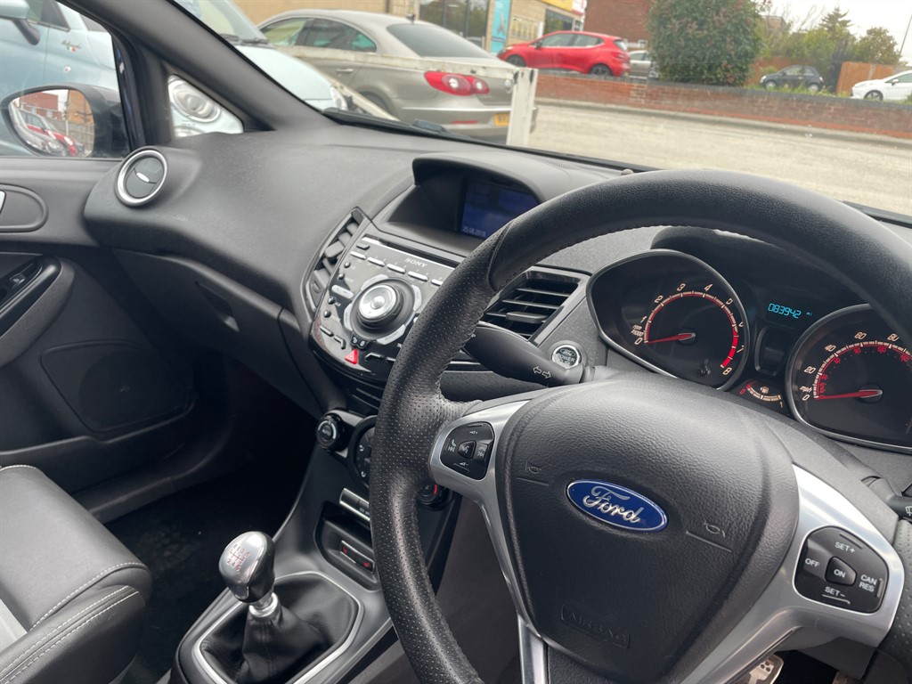 Used Ford Fiesta 2014 for sale - 76302561: Photo 8