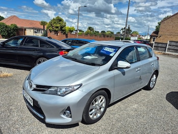 Used Toyota Auris 2013 for sale - 78838340: Photo