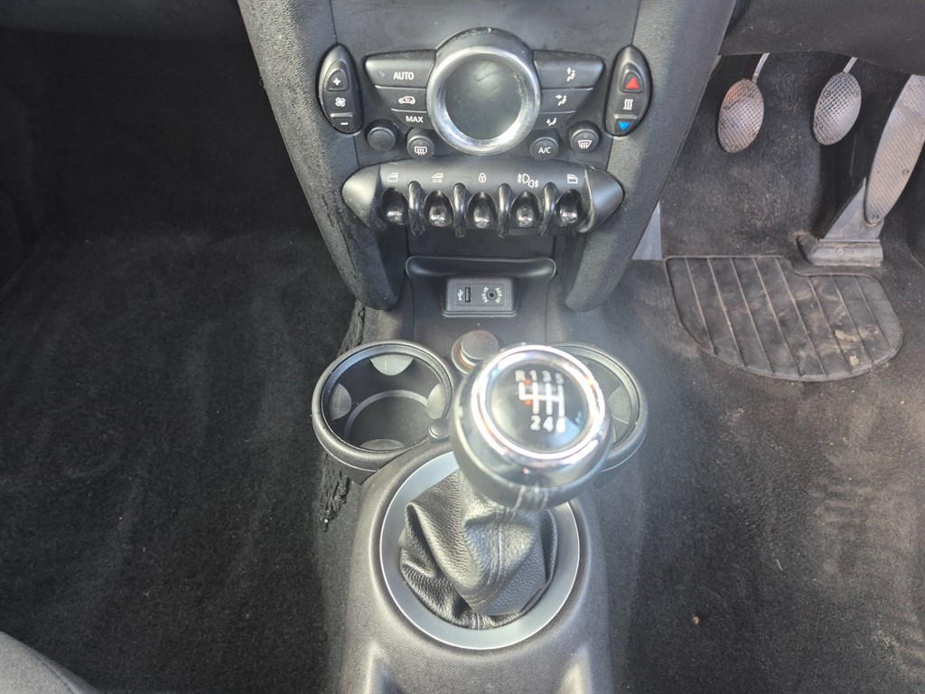 Used MINI Convertible 2013 for sale - 76415434: Photo 17