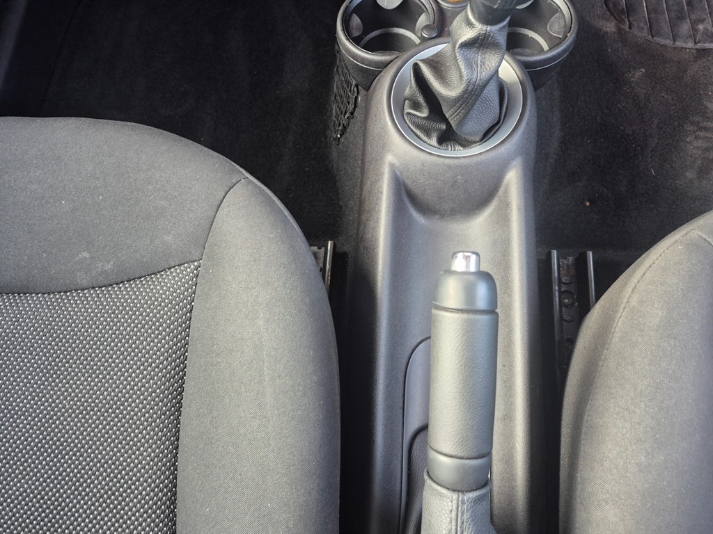 Used MINI Convertible 2013 for sale - 76415434: Photo 18