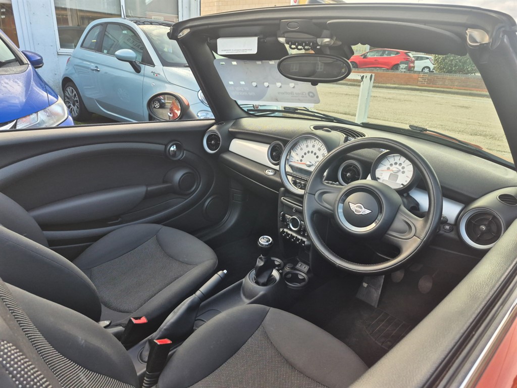Used MINI Convertible 2013 for sale - 76415434: Photo 7