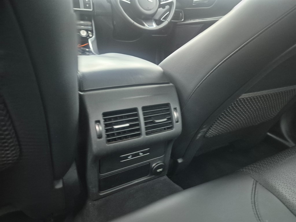 Used Jaguar XJ 2017 for sale - 77519532: Photo 23