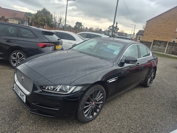 Used Jaguar XJ 2017 for sale - 77519532: Photo