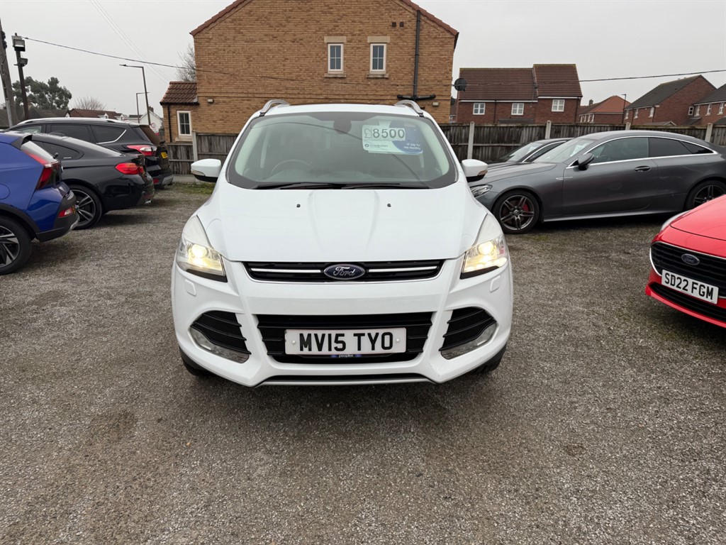 Used Ford Kuga 2015 for sale - 77420685: Photo 2