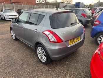 Used Suzuki Swift 2015 for sale - 76933374: Photo