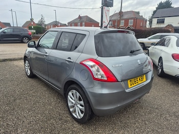 Used Suzuki Swift 2015 for sale - 76933374: Photo
