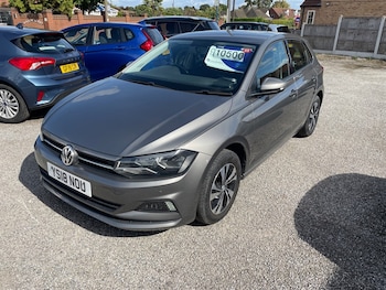 Used Volkswagen Polo 2018 for sale - 75946885: Photo