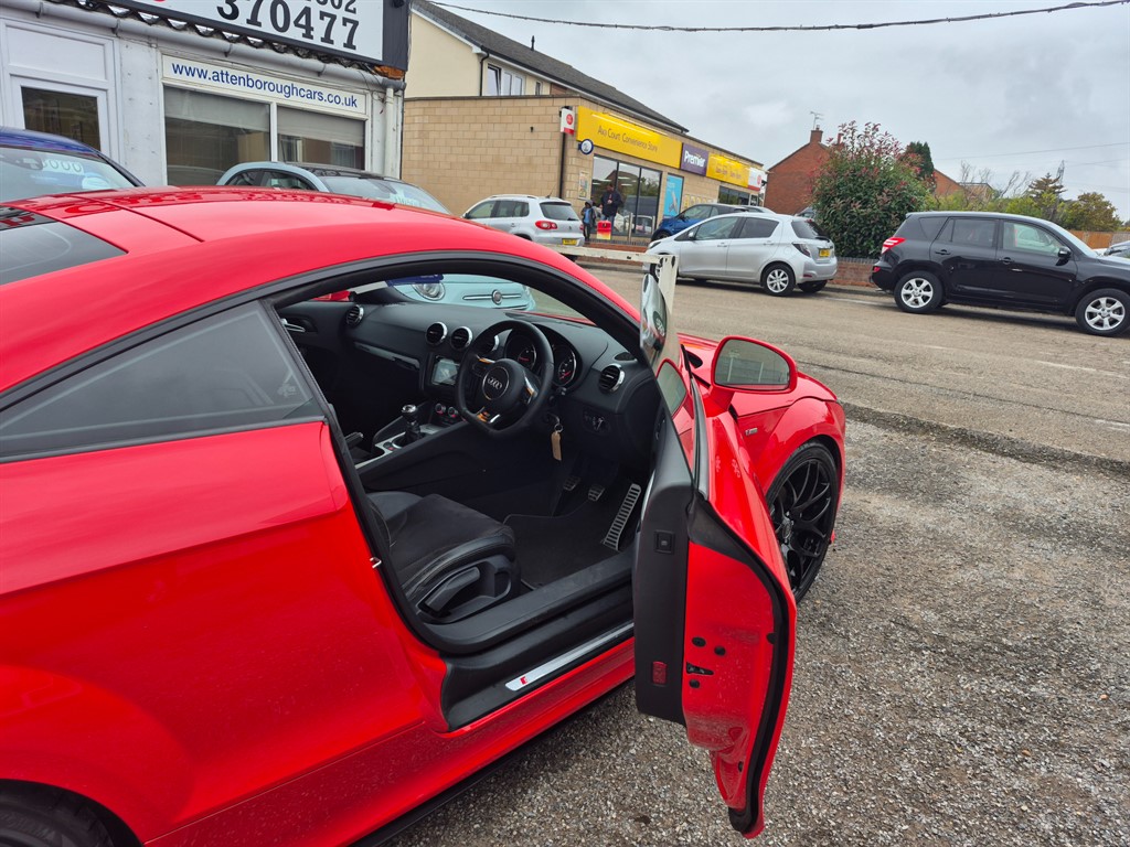 Used Audi TT 2011 for sale - 76172521: Photo 7