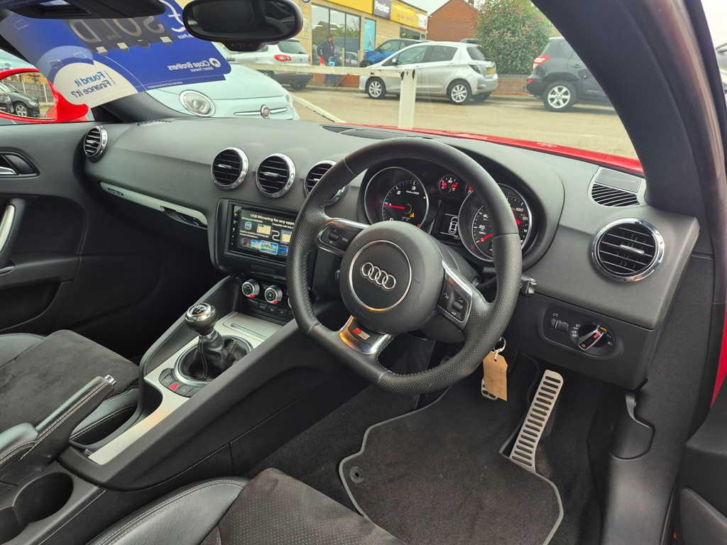 Used Audi TT 2011 for sale - 76172521: Photo 8