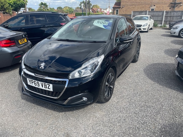 Used Peugeot 208 2019 for sale - 75692205: Photo 3