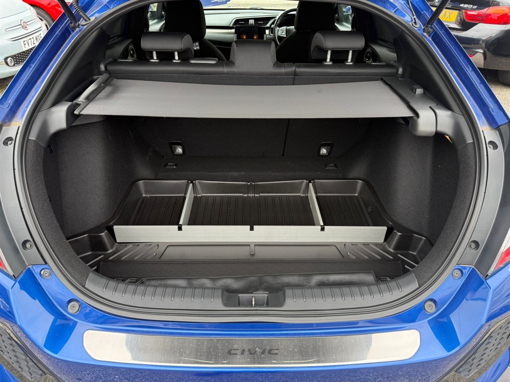 Used Honda Civic 2017 for sale - 78094871: Photo 11