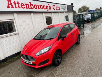 Used Ford Fiesta 2014 for sale - 76580380: Photo